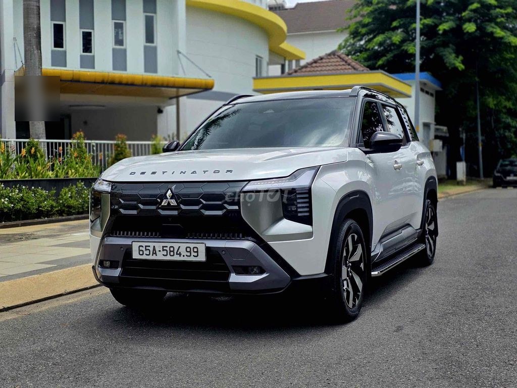 Mitsubishi Destinator 2025 - ảnh 2
