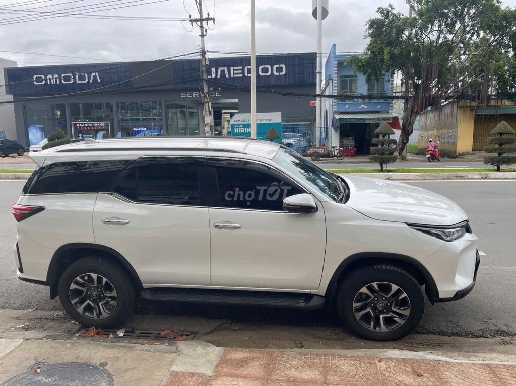 Toyota Fortuner 2025 - ảnh 1