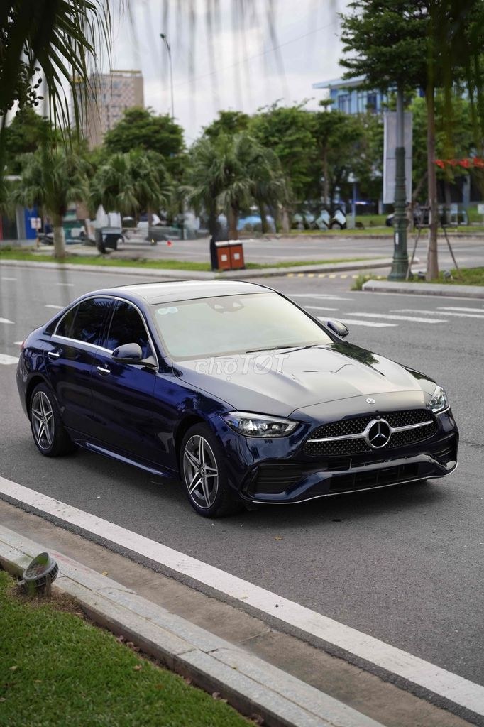 Mercedes Benz C Class 2022 - ảnh 1