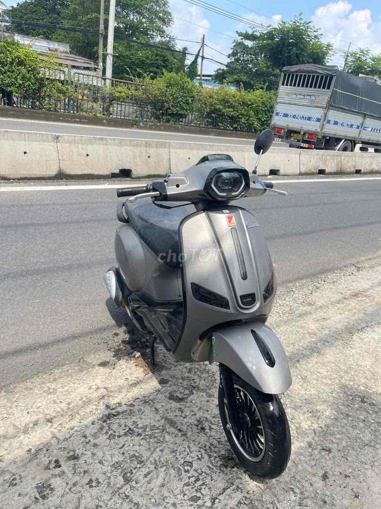 Vespa 2024 - ảnh 1