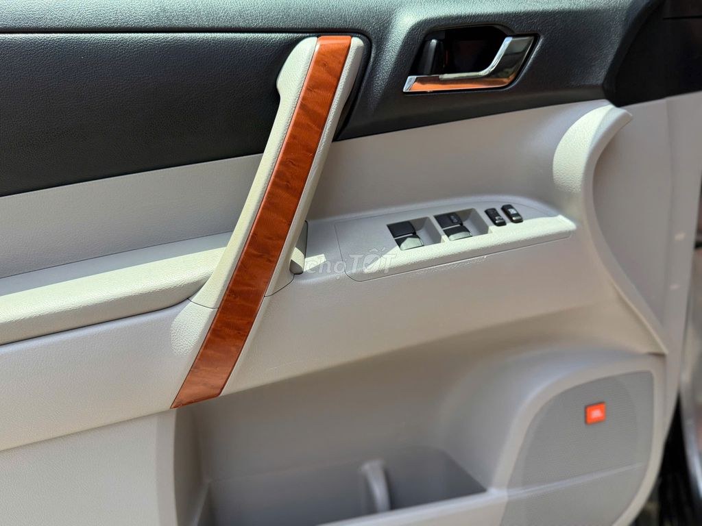 Toyota Highlander 2010 - ảnh 3