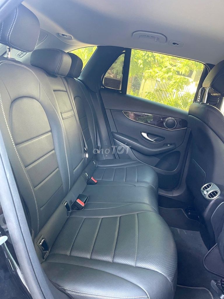 Mercedes Benz GLC 2021 - ảnh 1