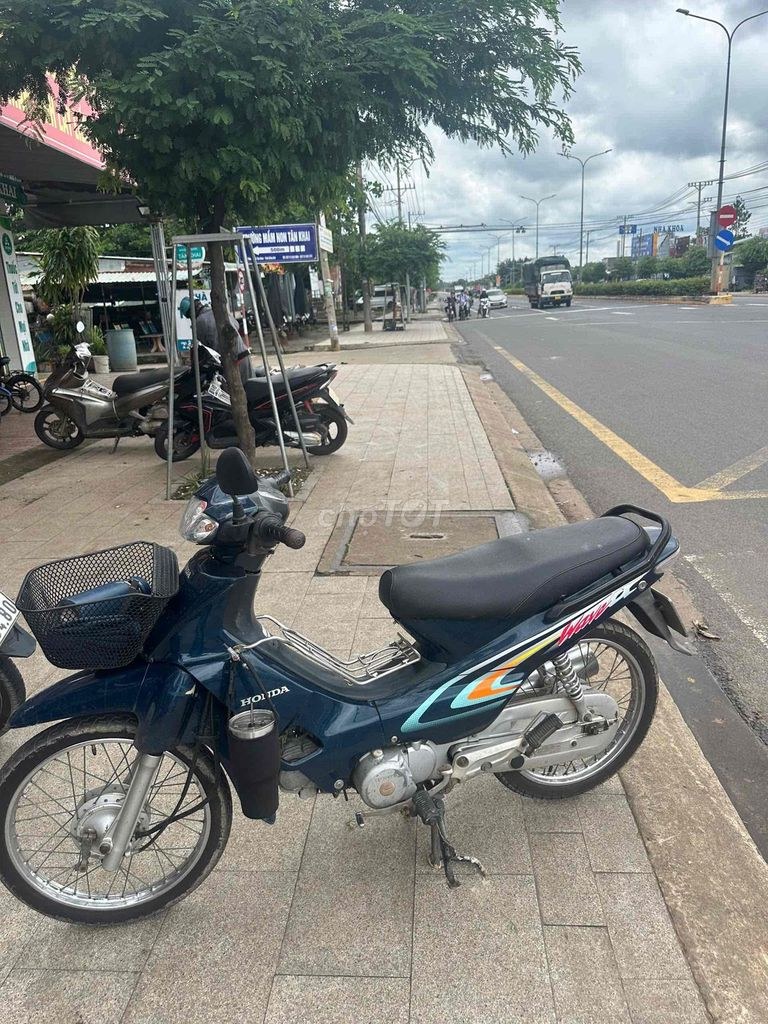 Honda 2000 - ảnh 1