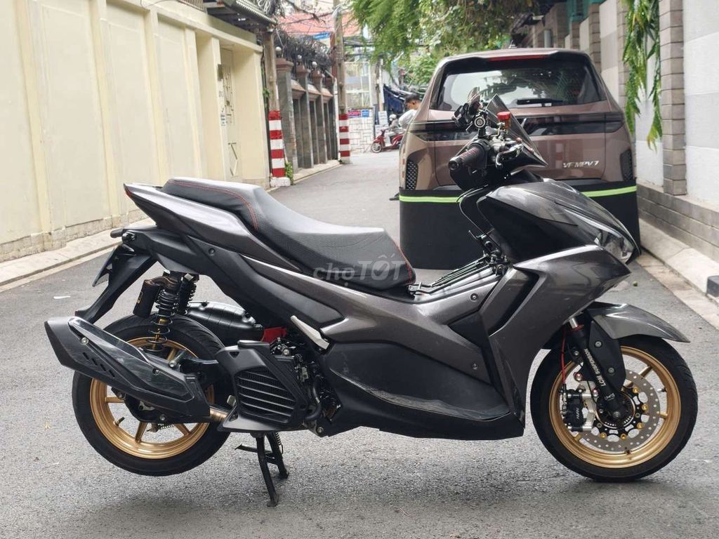 Yamaha NVX 2023 - ảnh 1
