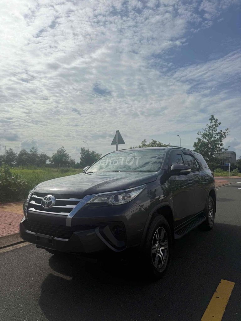 Toyota Fortuner 2017 - ảnh 1