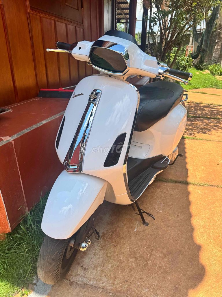 Piaggio Vespa 2015 - ảnh 1