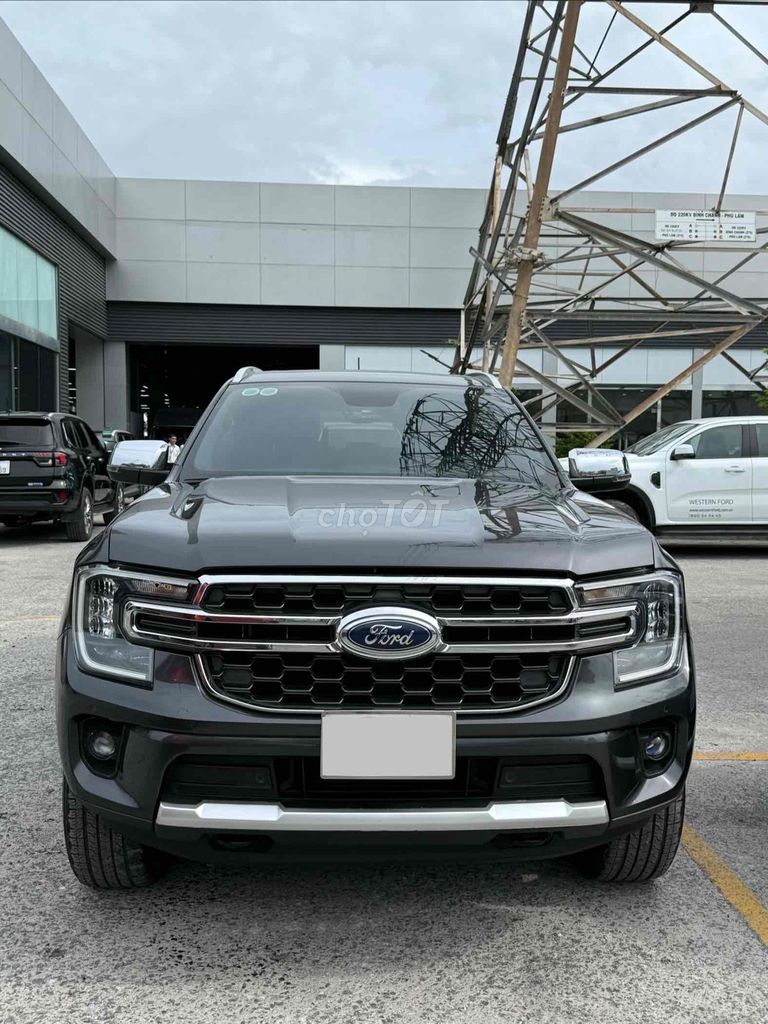 Ford Everest 2022 - ảnh 2