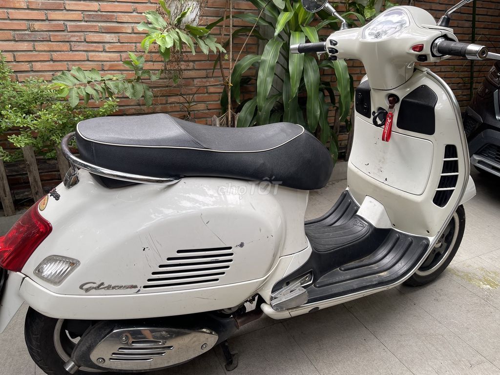 Piaggio Vespa 2012 - ảnh 2