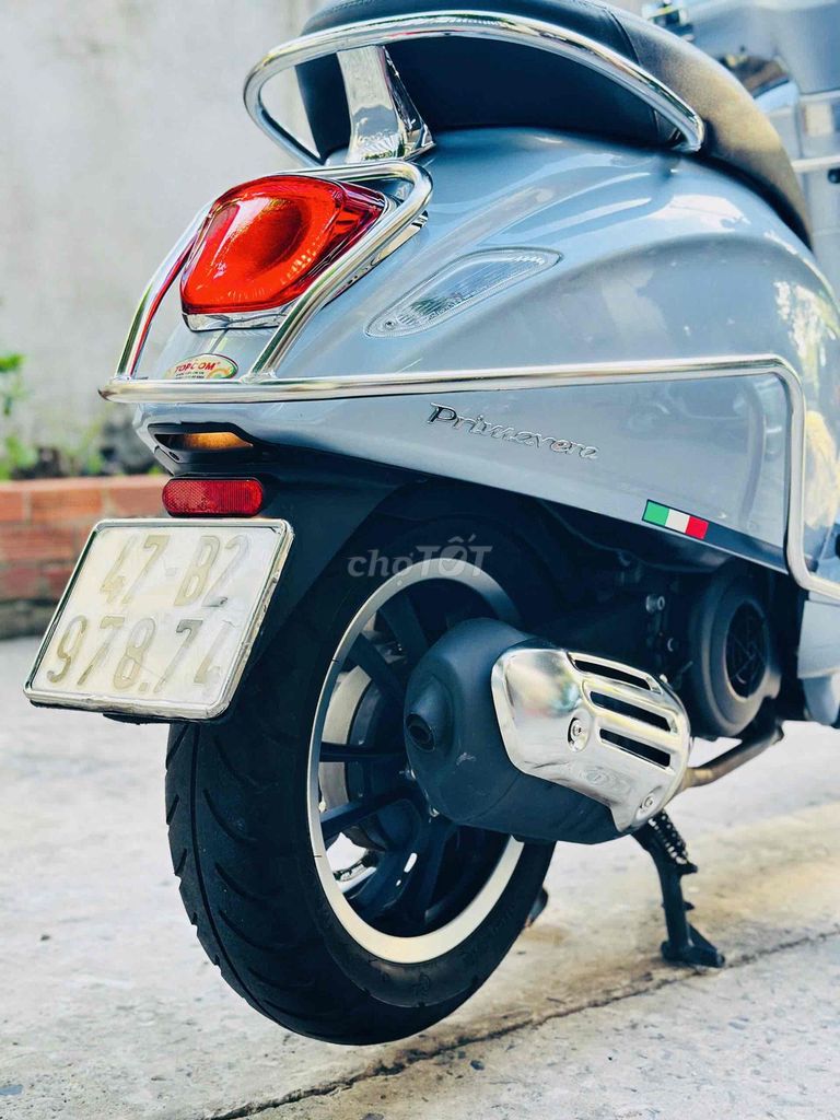 Piaggio Vespa 2022 - ảnh 2