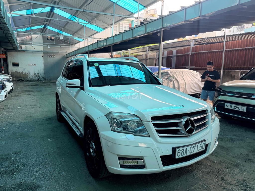 Mercedes-Benz 2010 - ảnh 4