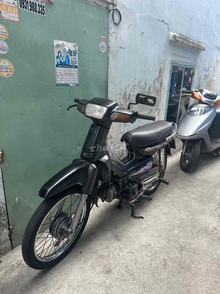 Honda Dream 2004 - ảnh 1