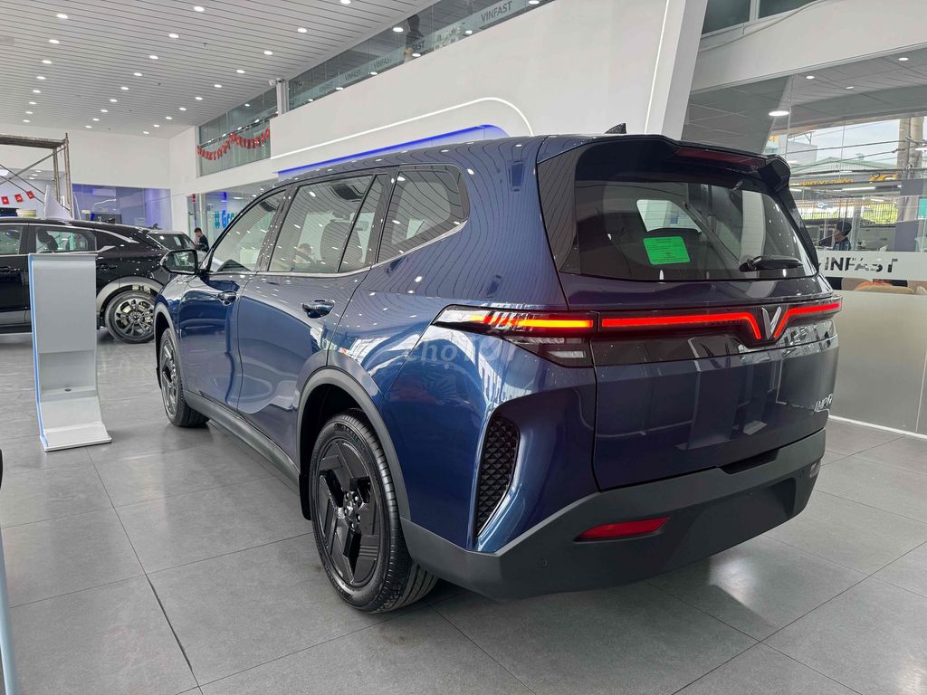 VinFast MPV 7 - ảnh 2