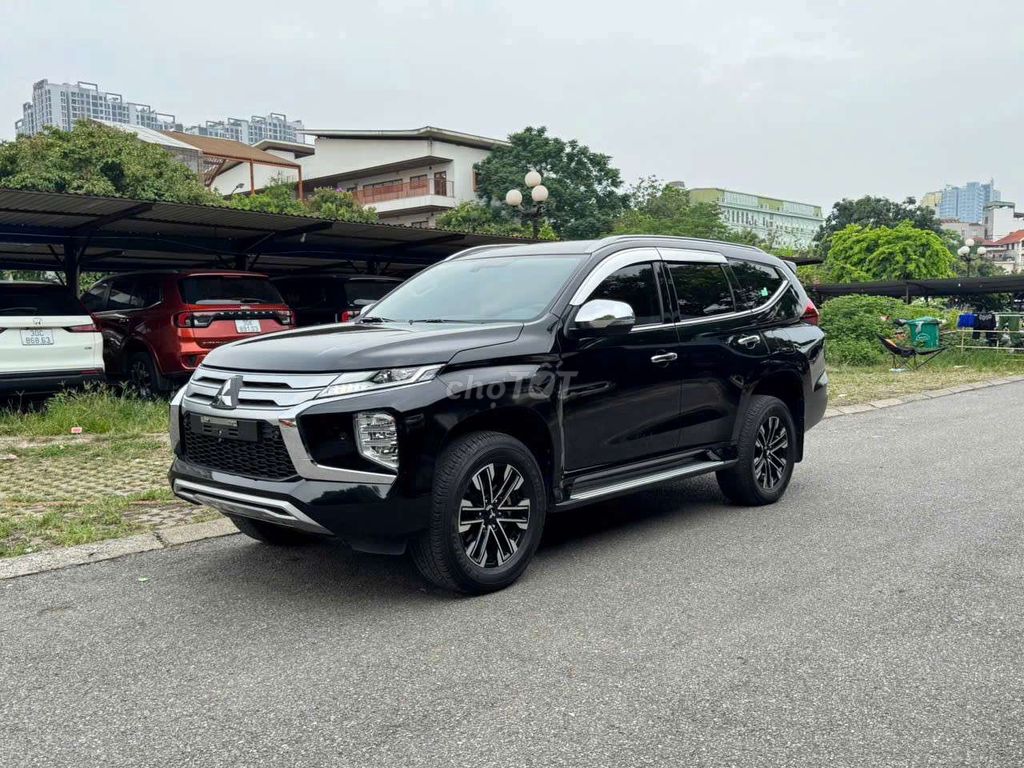 Mitsubishi Pajero Sport 2022 - ảnh 2