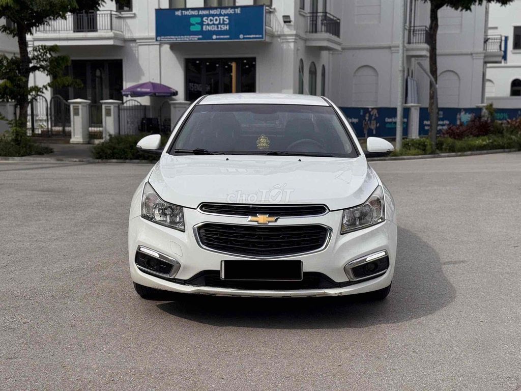 Chevrolet Cruze 2017 - ảnh 1