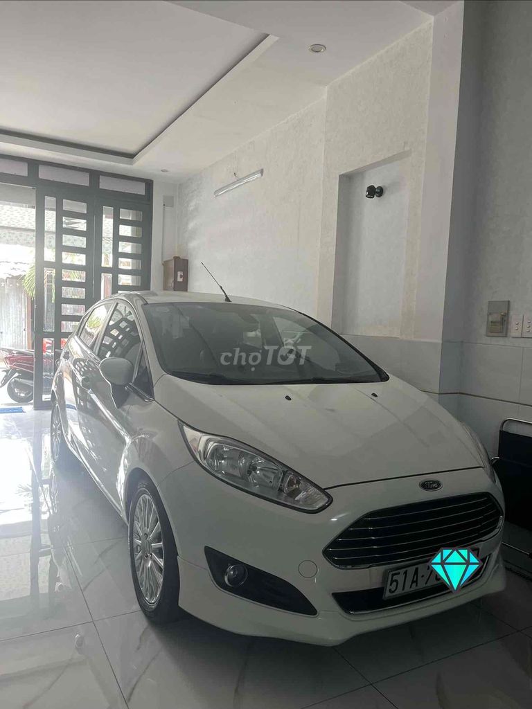 Ford Fiesta 2014 - ảnh 1