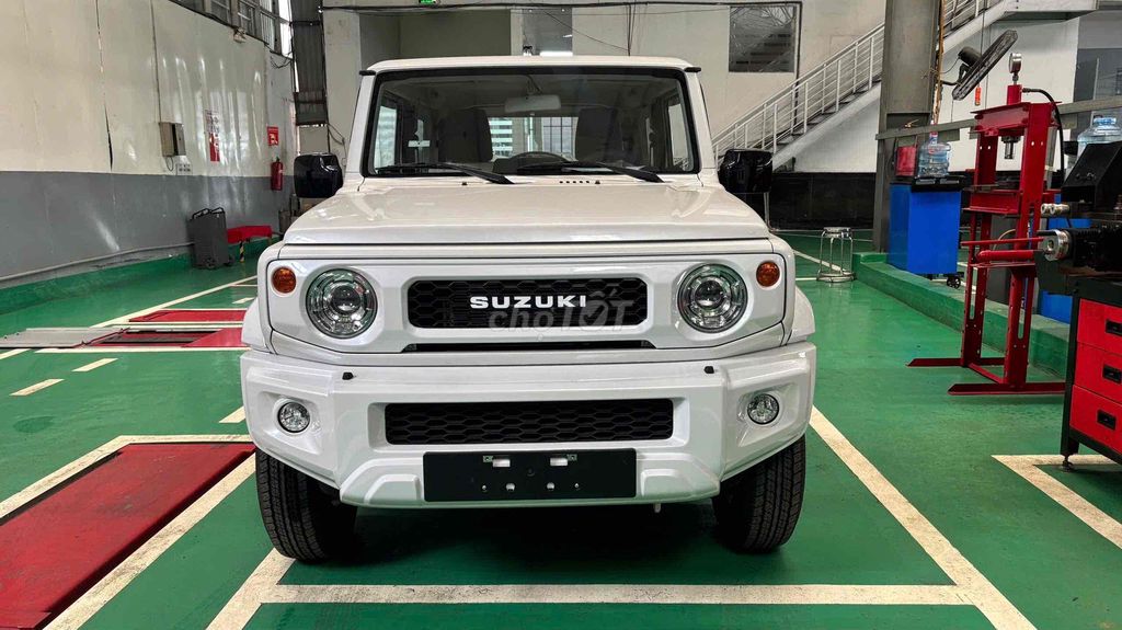 Suzuki Jimny - ảnh 1