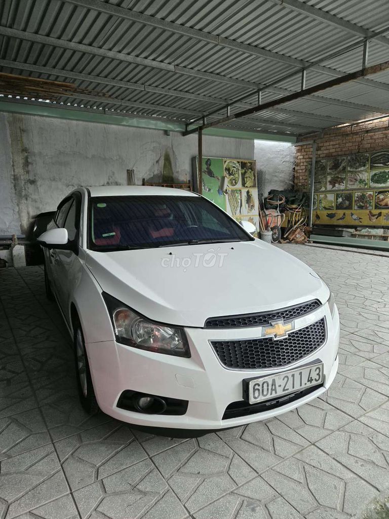 Chevrolet Cruze 2015 - ảnh 1
