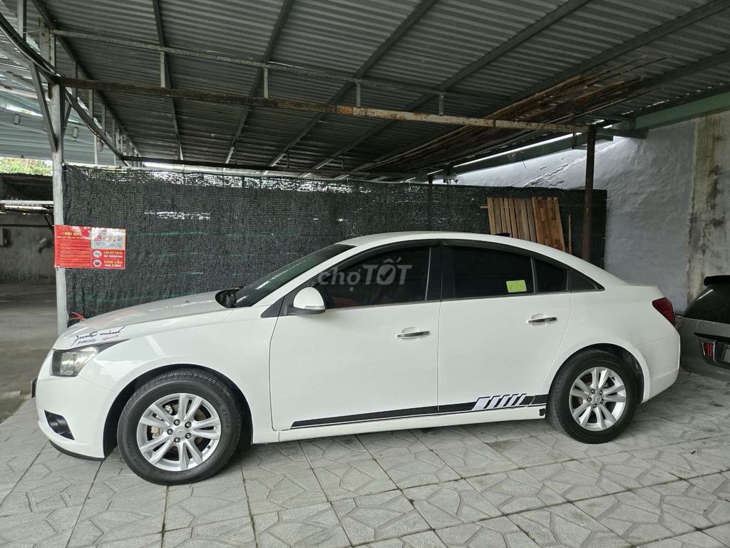 Chevrolet Cruze 2015 - ảnh 2