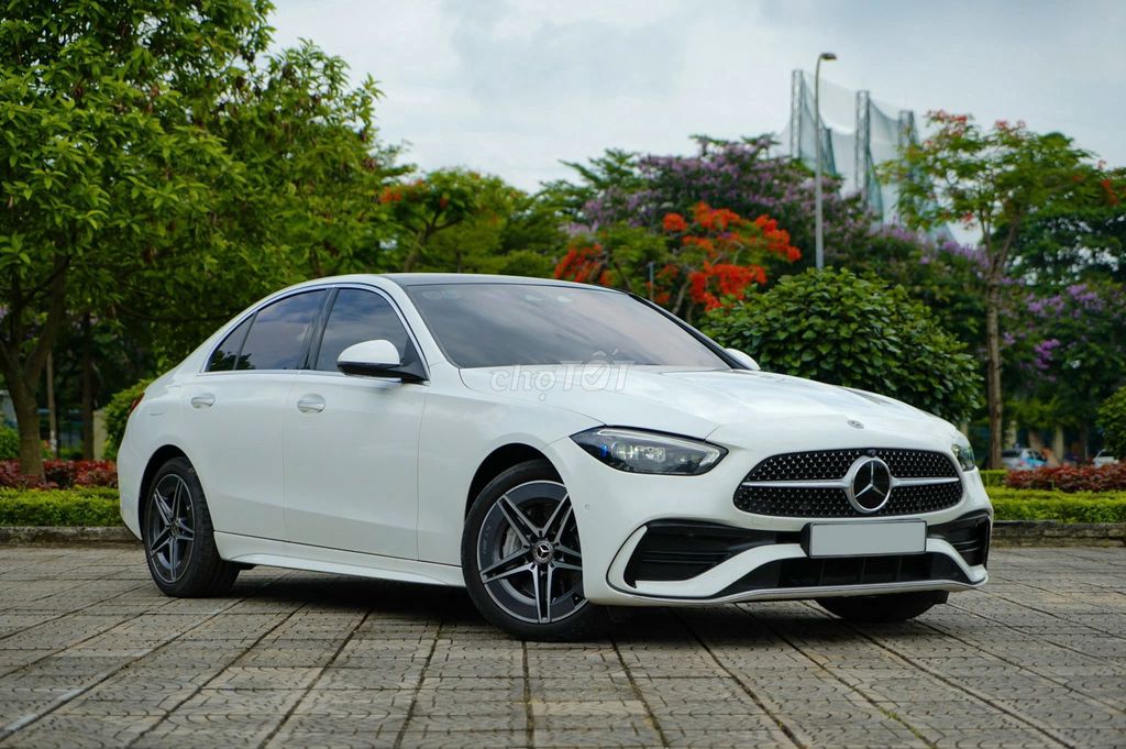 Mercedes-Benz - ảnh 2