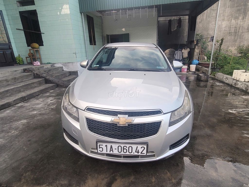 Chevrolet Cruze 2011 - ảnh 1