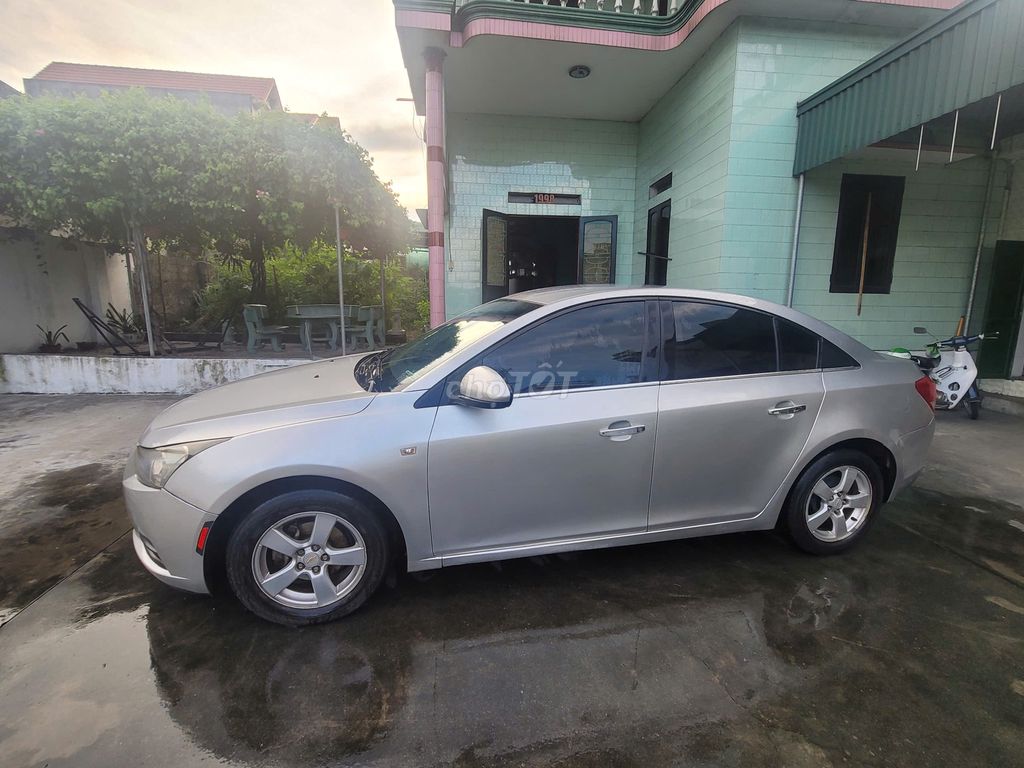 Chevrolet Cruze 2011 - ảnh 5