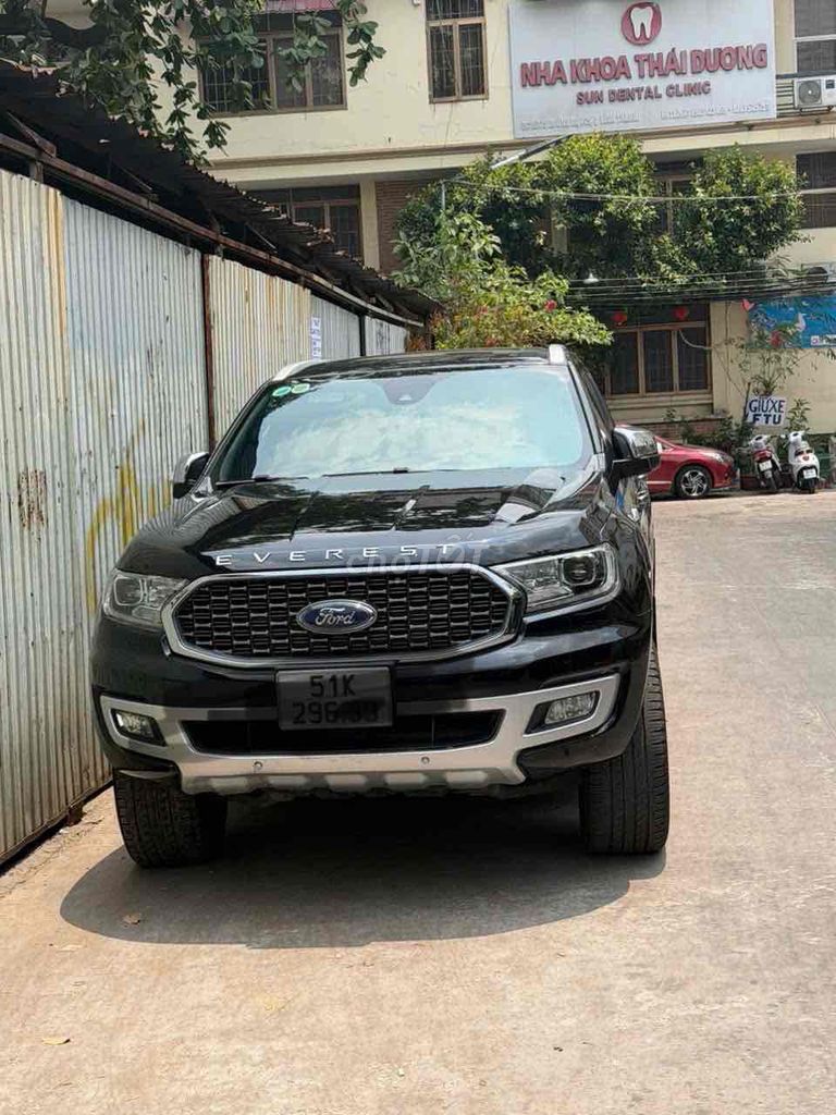 Ford Everest 2022 - ảnh 2