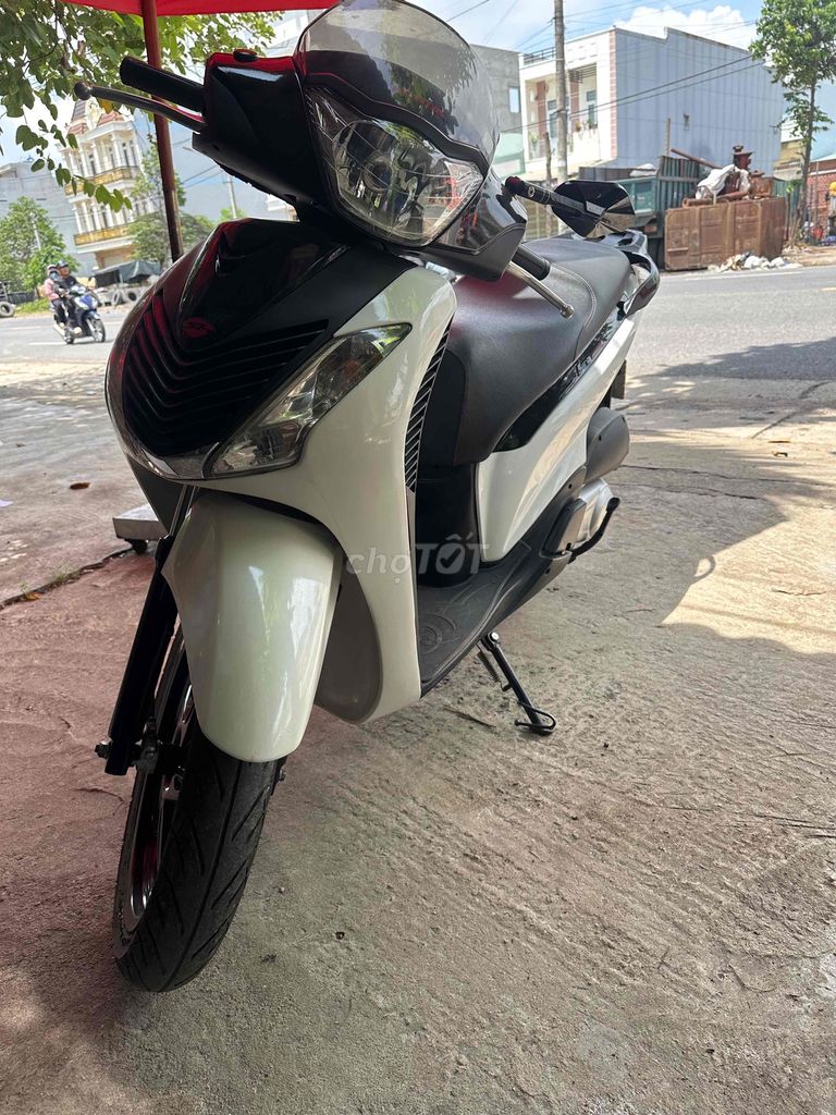 Honda SH 2011 - ảnh 1