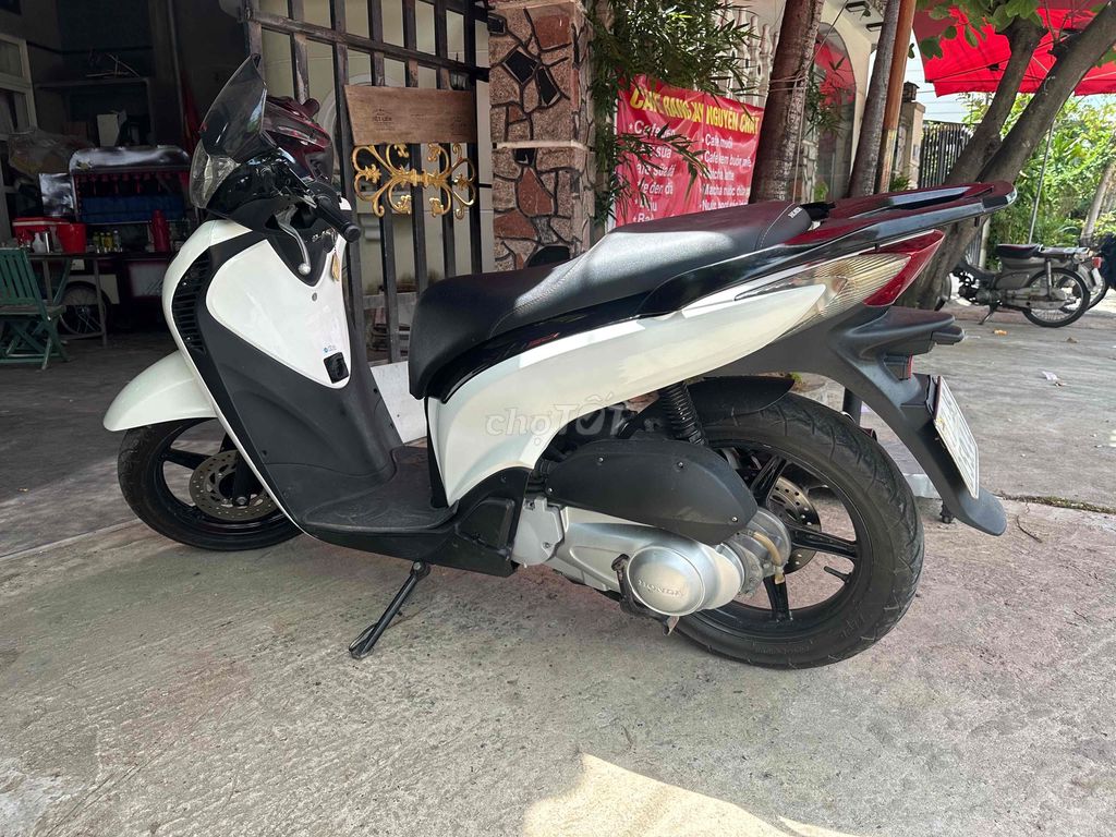 Honda SH 2011 - ảnh 2