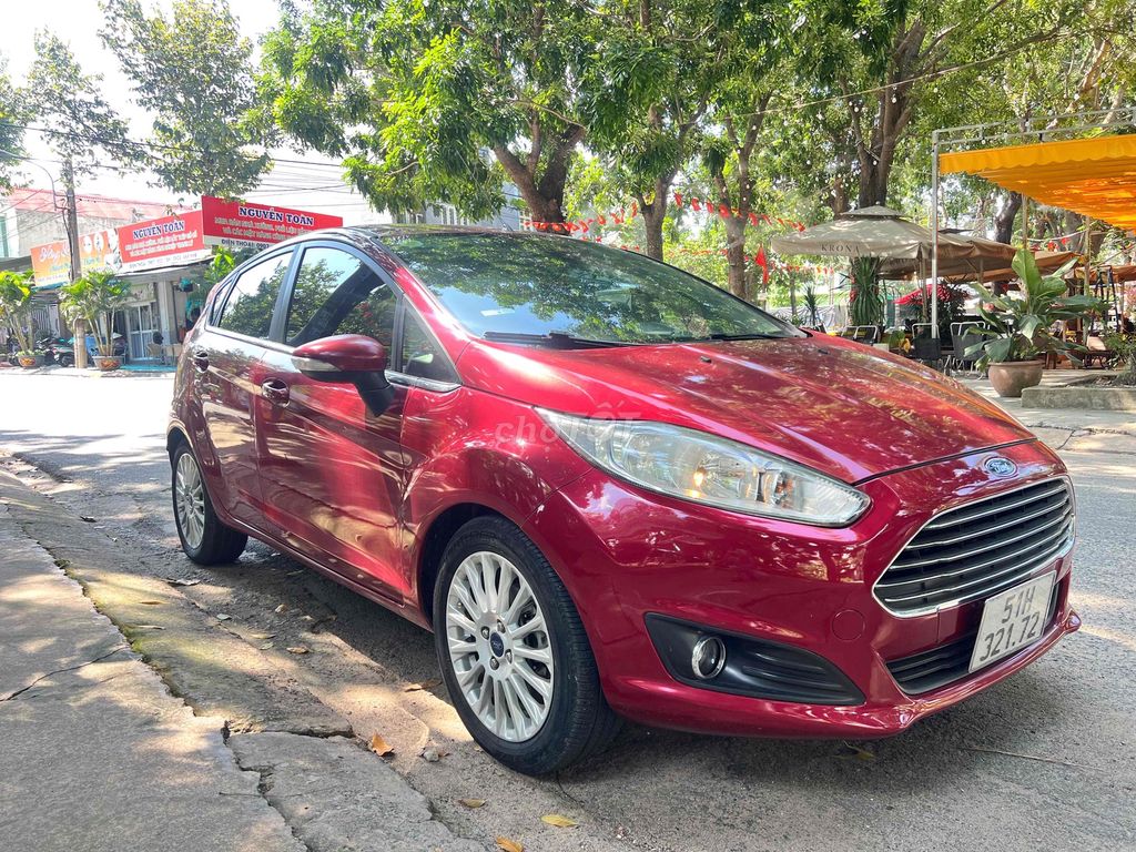 Ford Fiesta 2017 - ảnh 2