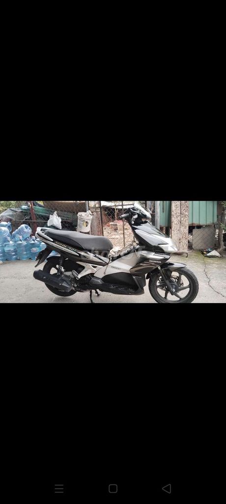 Honda Air Blade 2010 - ảnh 3
