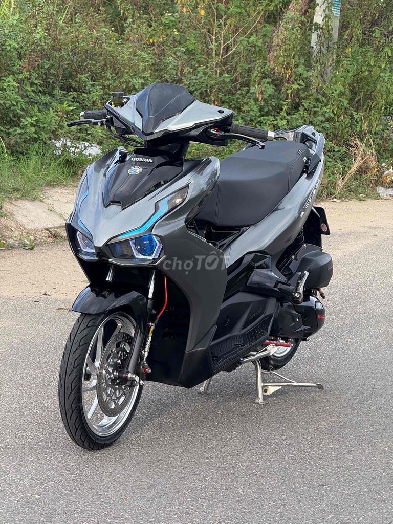 AB 2020 - ảnh 1