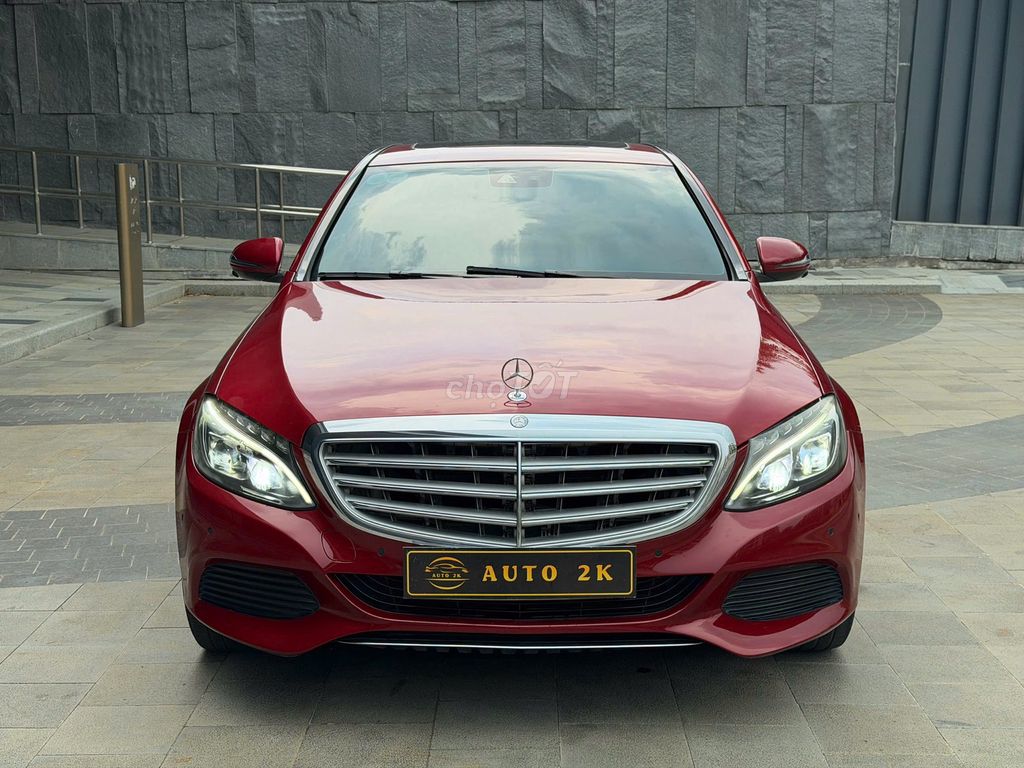 Mercedes-Benz 2011 - ảnh 1