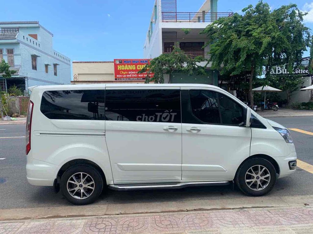 Ford Tourneo 2020 - ảnh 1