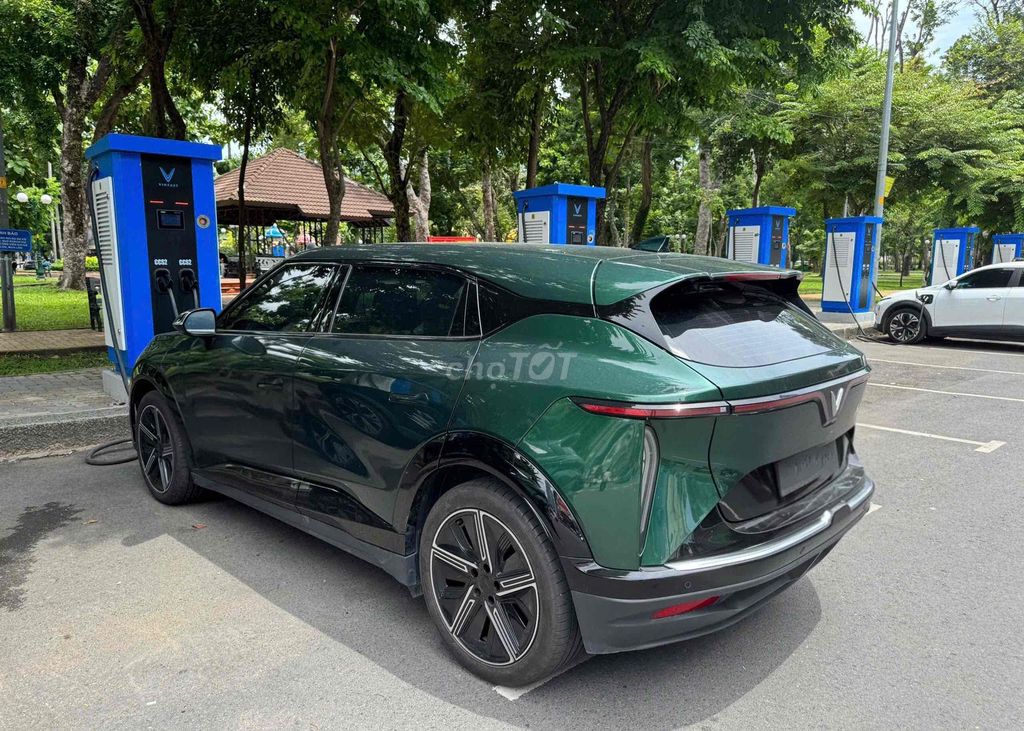 VinFast VF7 Plus 2025 - ảnh 2