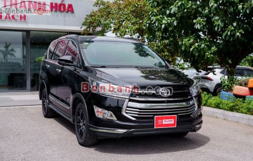 Toyota Innova 2.0 Venturer 2017 - ảnh 1