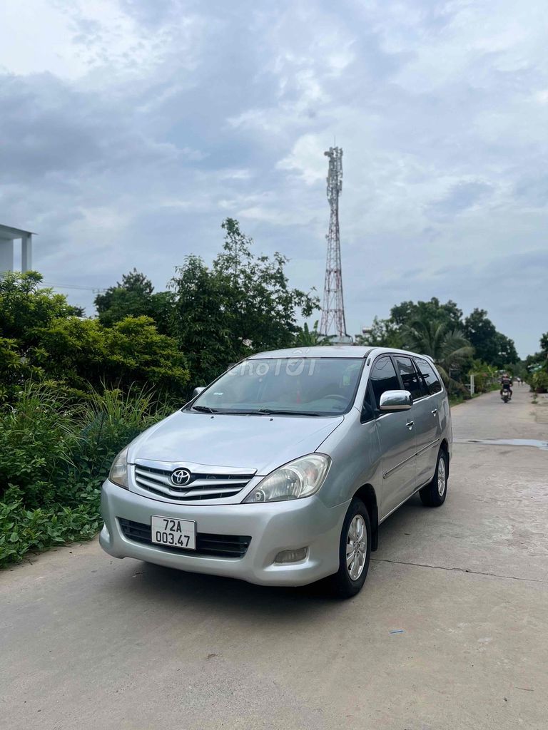Toyota 2011 - ảnh 1