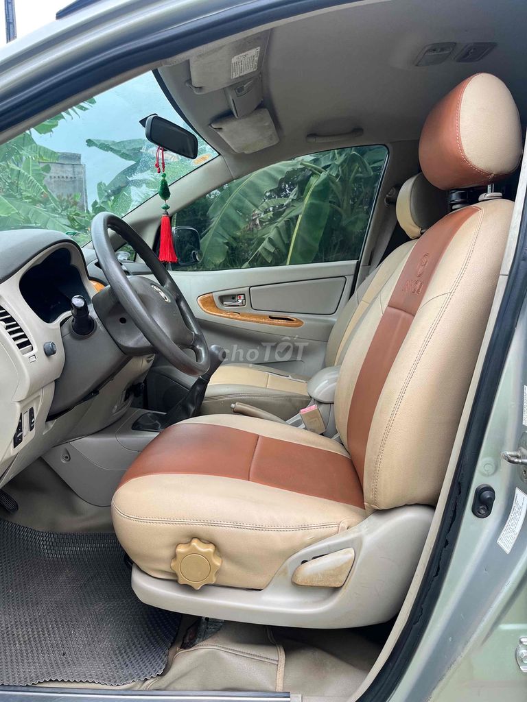Toyota 2011 - ảnh 3