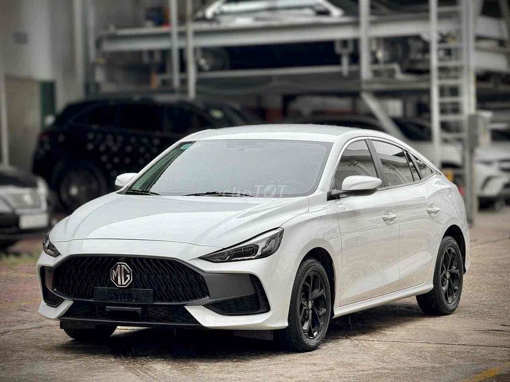 MG MG5 - ảnh 1