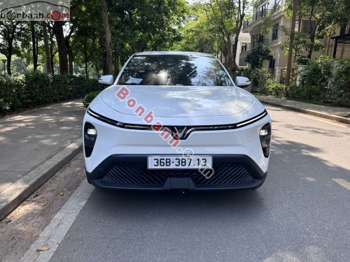 VinFast Limo Green AT 2026 - ảnh 1