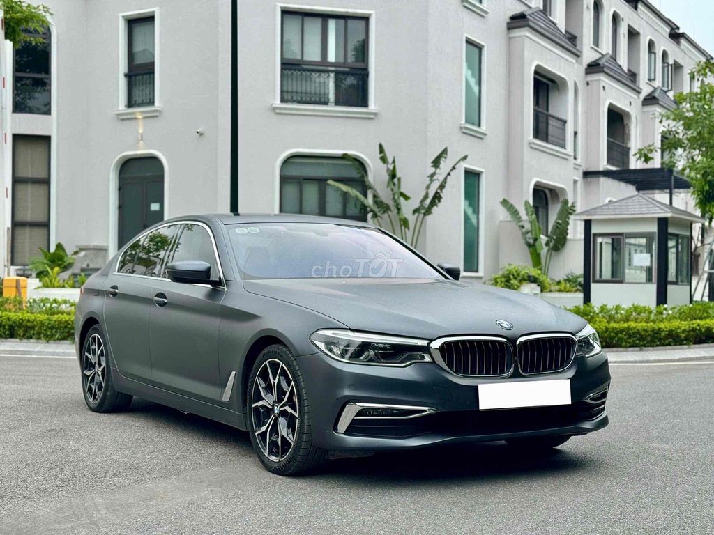BMW - ảnh 1