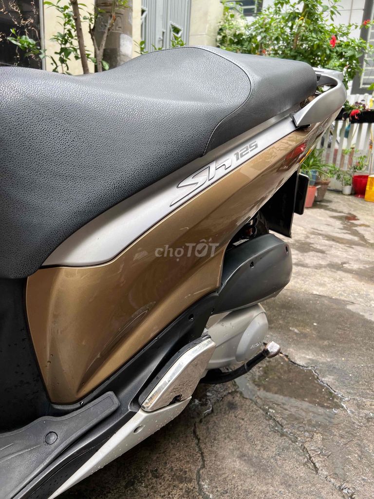 Honda SH 2011 - ảnh 2