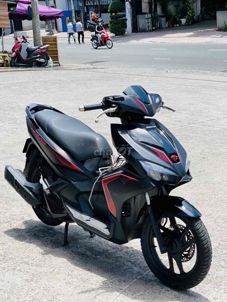 Honda Air Blade 2018 - ảnh 3