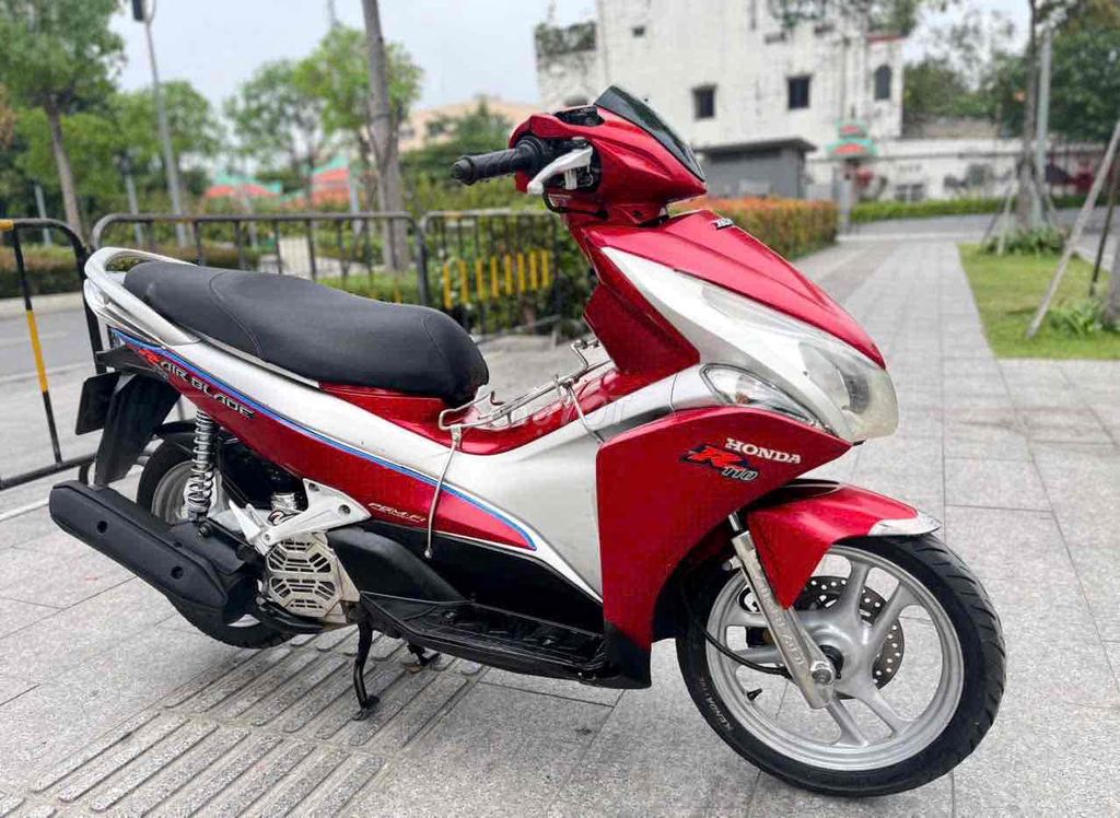 Honda Air Blade 2011 - ảnh 5