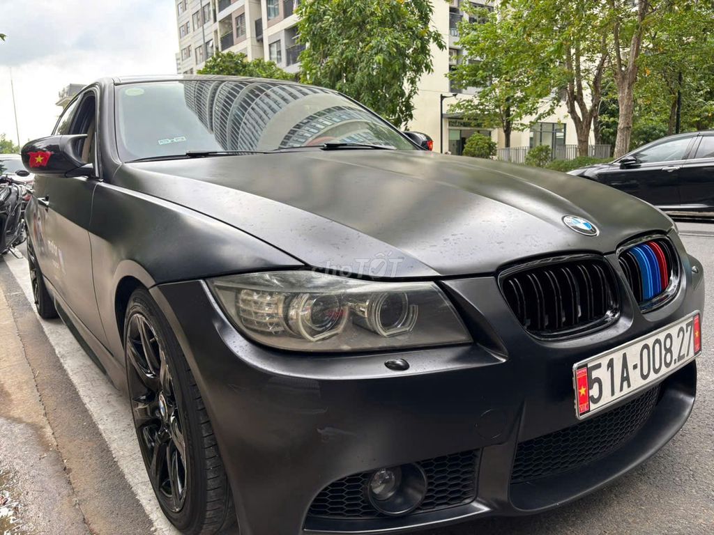 BMW 2011 - ảnh 2