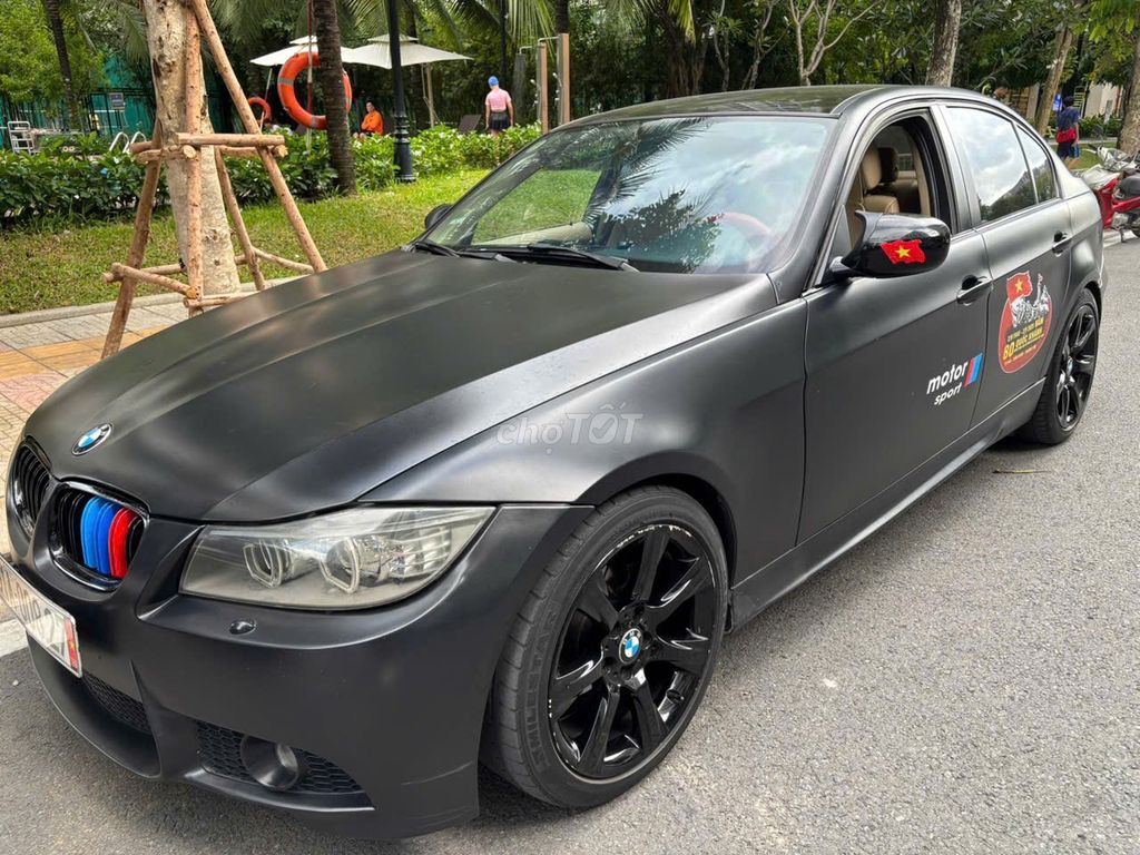 BMW 2011 - ảnh 3