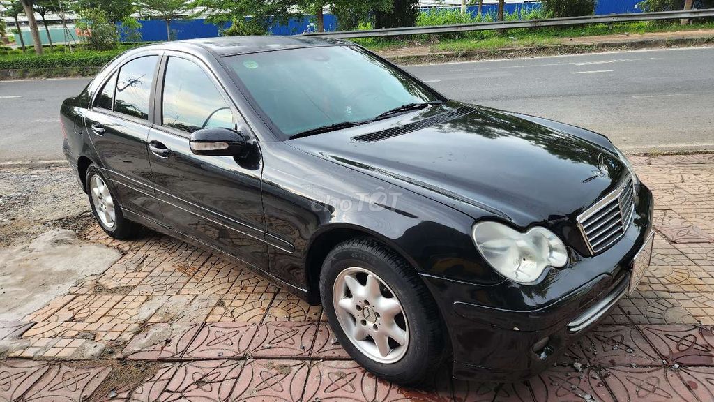 Mercedes-Benz 2004 - ảnh 5