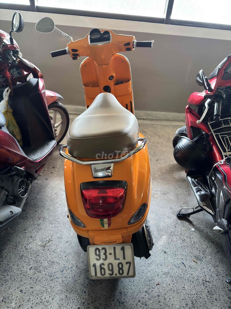 Piaggio Vespa 2013 - ảnh 3