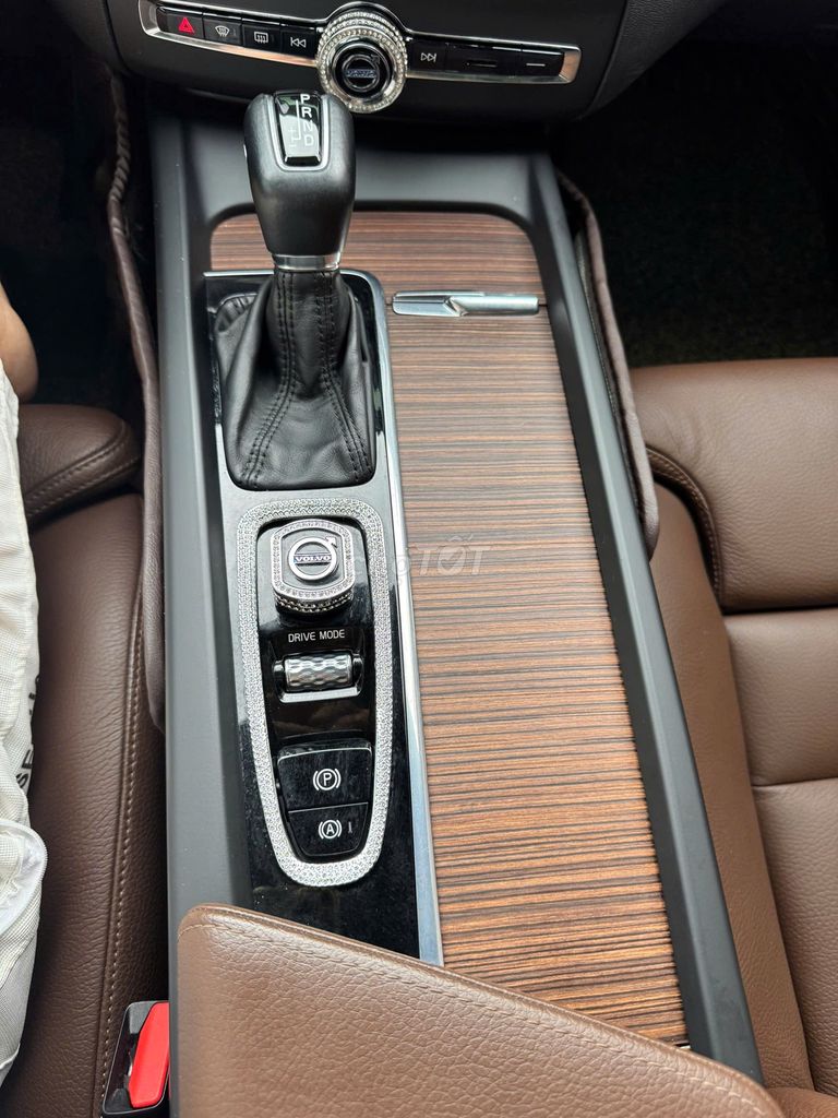 Volvo XC60 2021 - ảnh 5
