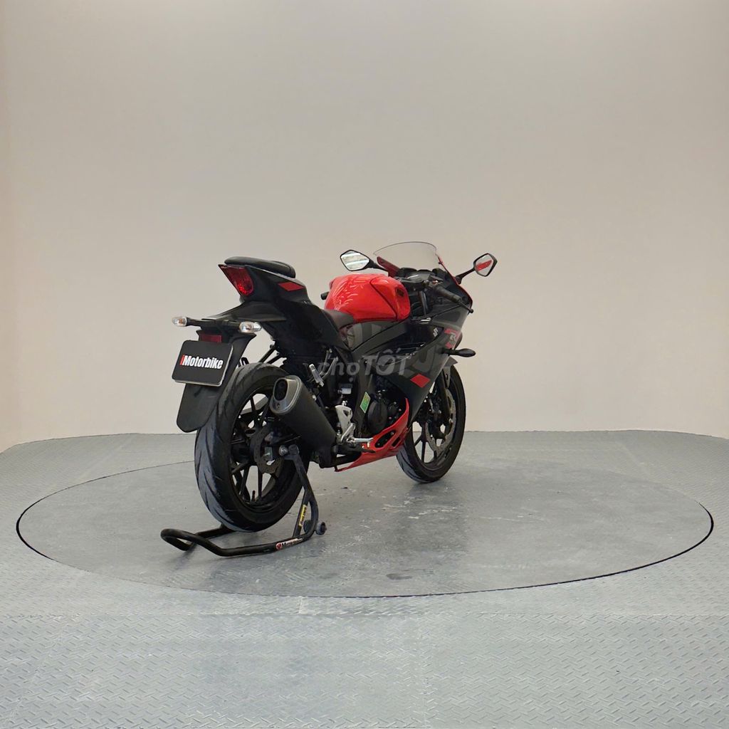 Suzuki GSX 2018 - ảnh 1
