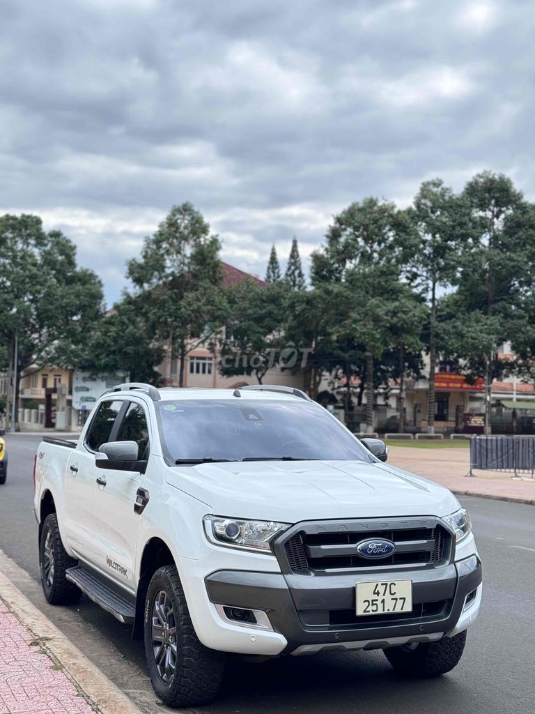 Ford 2016 - ảnh 1